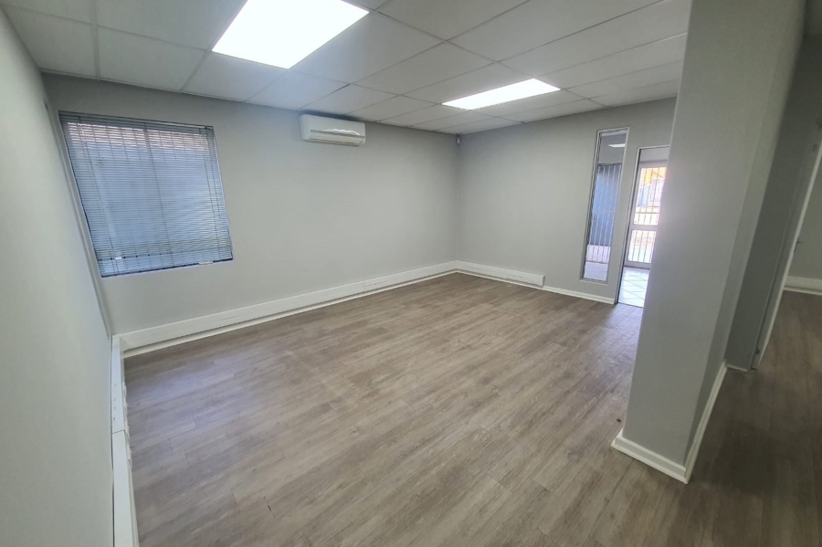 To Let commercial Property for Rent in Newton Park Eastern Cape